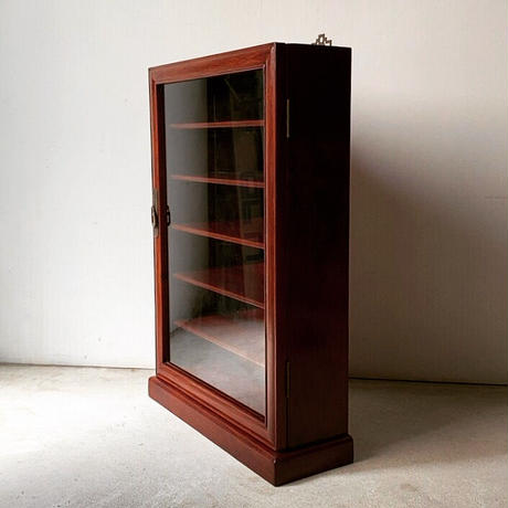 木製棚 Stores 木製棚 Stores