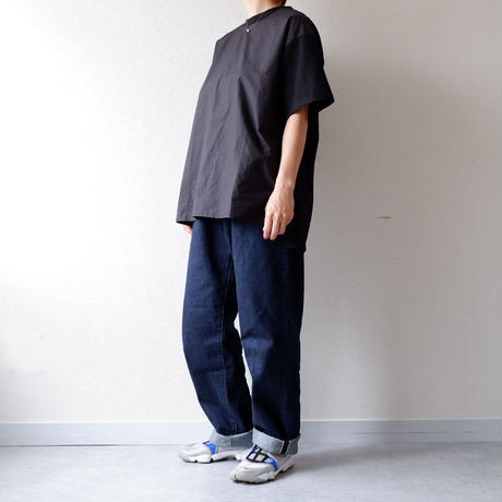 5d171ffe1bc6e87e8b803729