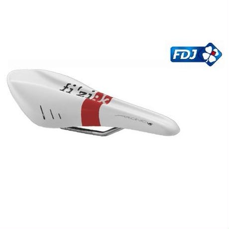 5816bf4b00d3319d00000003