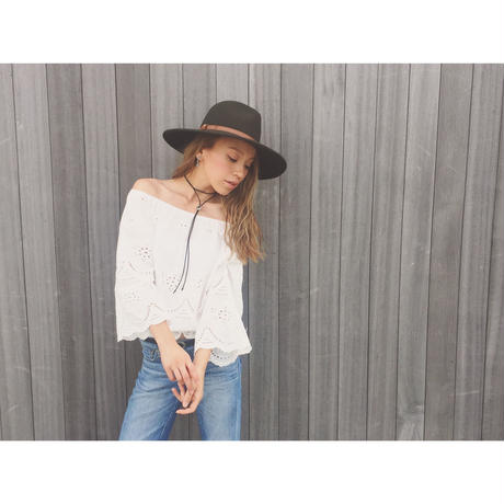 5950ef5ced05e679dc00209c