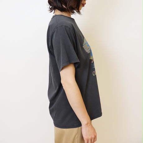 5cdb72f6d211bf33137f840e