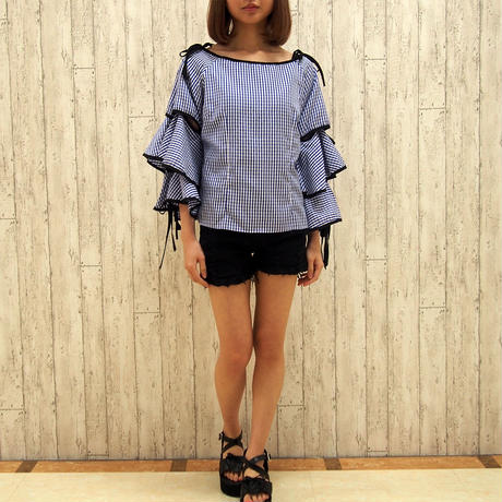 5c6a7618c2fc2827ff549e22