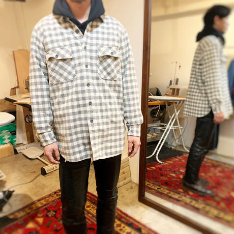 5c357f84c49cf35b09d8247b