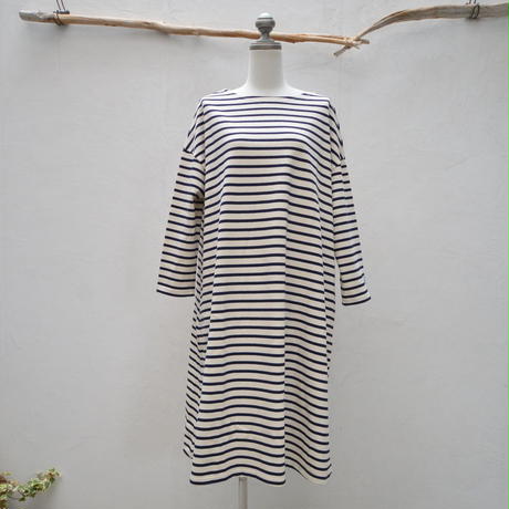 5baf27fd50bbc3557b0005f8