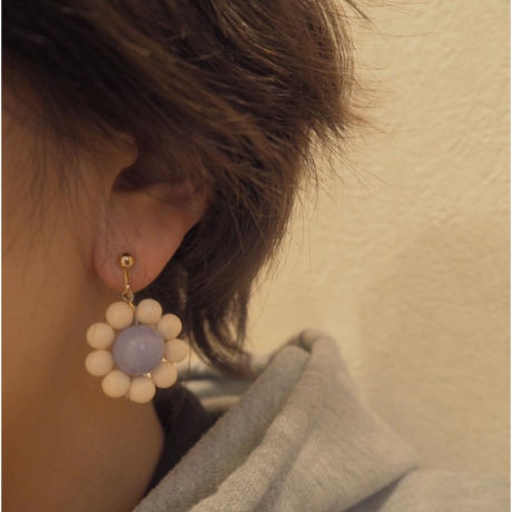 5ad33cb5ef843f5a200035cb