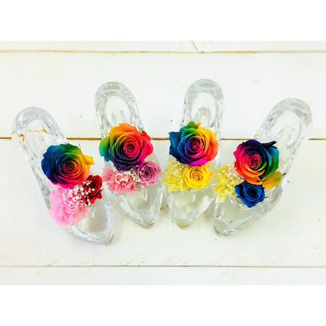 5cb81b06d211bf51bcd2bcfd