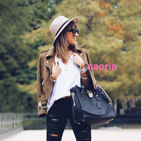 5ba8f97cef843f506200117f