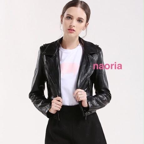 5ac04bbb122a7d55f10000e0