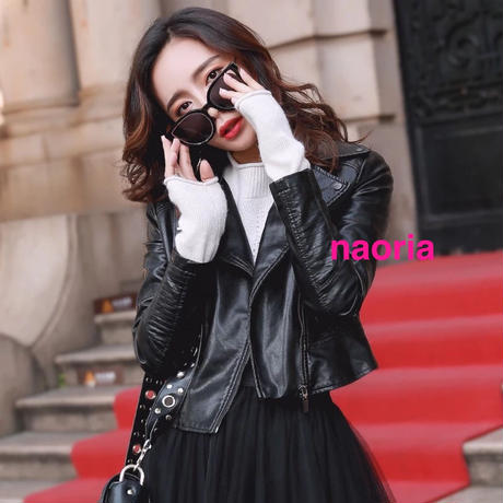5ac04bbb122a7d55f10000e0