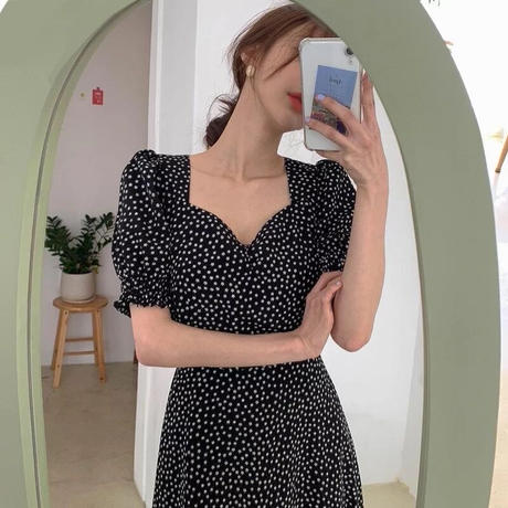 水玉ワンピース Stores