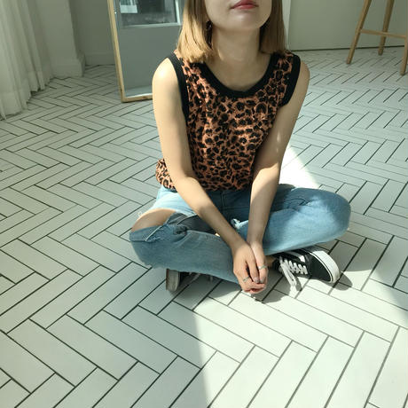 5af446595f786608b5000d99