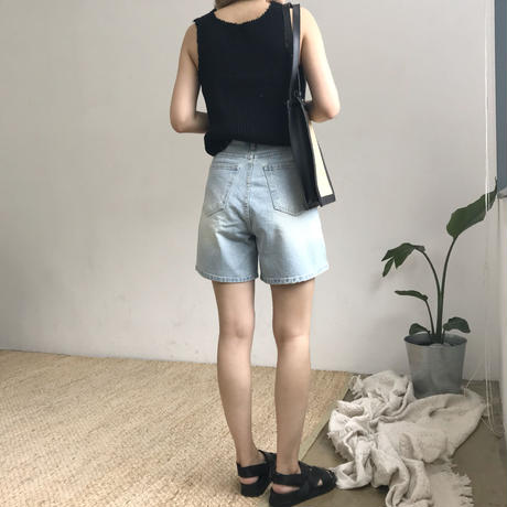 5b250090122a7d1d850004a1