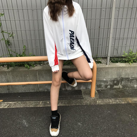5babb75b5496ff7d73001032