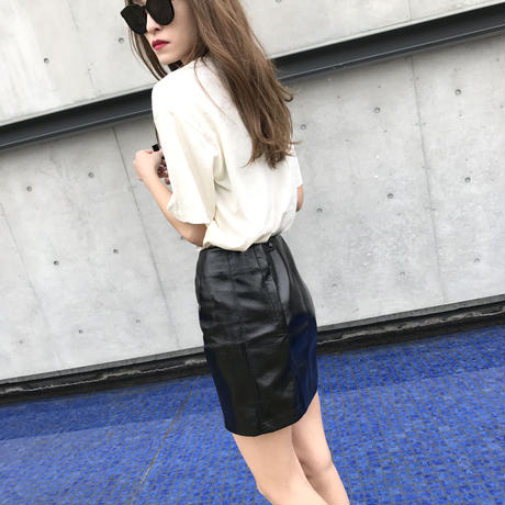 58dce9c61a704bd92f0018bb