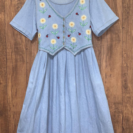 ヴィンテージワンピース Stores