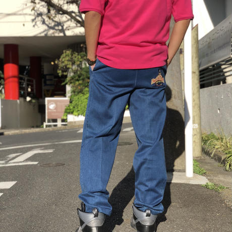 5dd4c27fa3423d65ec997d85