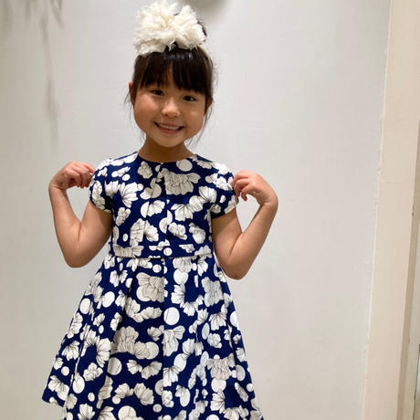 レトロワンピ Stores