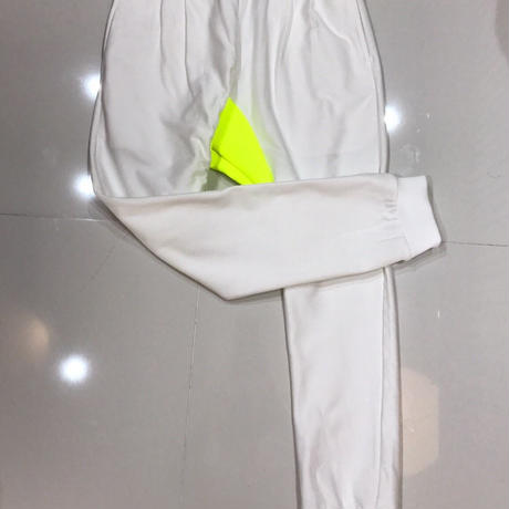5a0523edc8f22c1f8a00147e