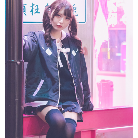 5c4172d827b44e1b6e5bc97d