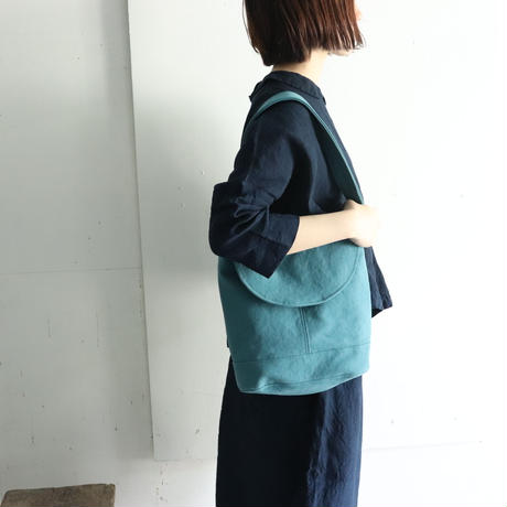 5ac1b456122a7d55f1004b8e