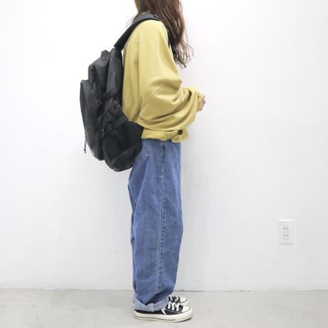 5f6b25518f2ebd18a1a5b375