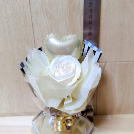 卒業 卒園 成人 お誕生日 開店祝い ご結婚祝い 発表会 等にもスタンディングソープフラワープチブーケ 　ピンク