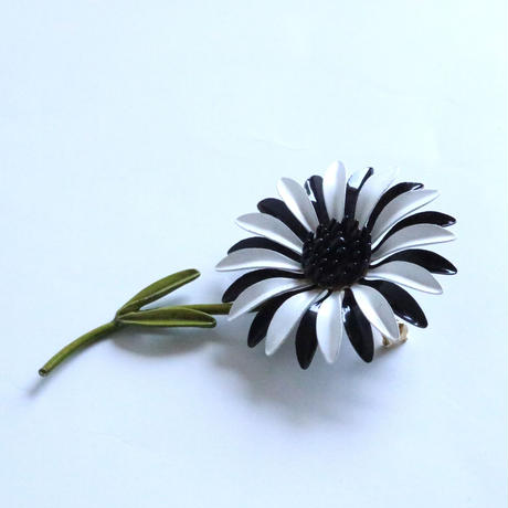 5b851bee5496ff6946000360