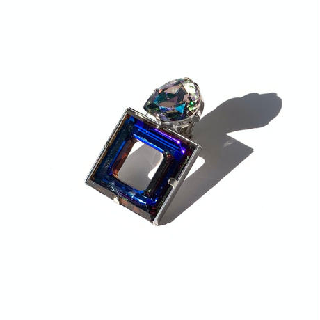 5ce68eafd211bf23bf400965