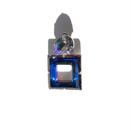 5ce68eafd211bf23bf400965
