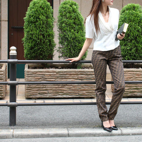 5cda86360376c63cc51682b8