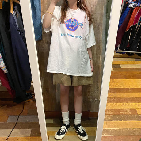5f1cf0d3d3f1674588bc7529