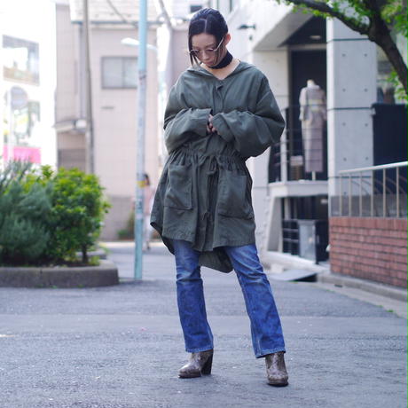 5ac8aa99122a7d293f001938