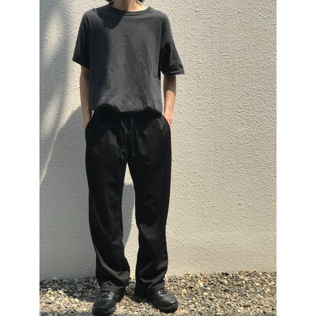 5cb946d4686ee21141f1049d
