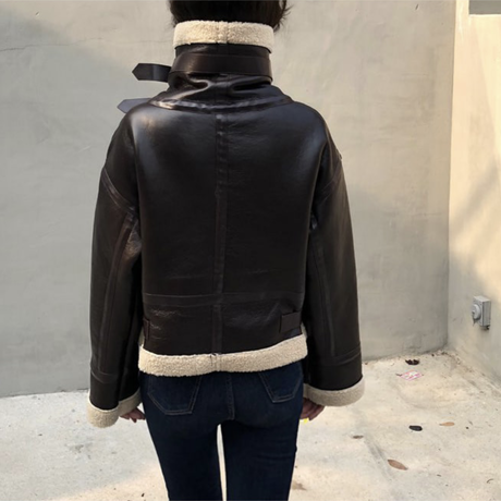 5c186b9cc3976c1a70971aae