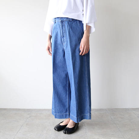 5ab775c7122a7d4a90003ac4