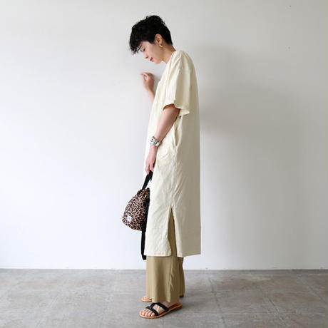 5e902dd72a9a425db41a416a