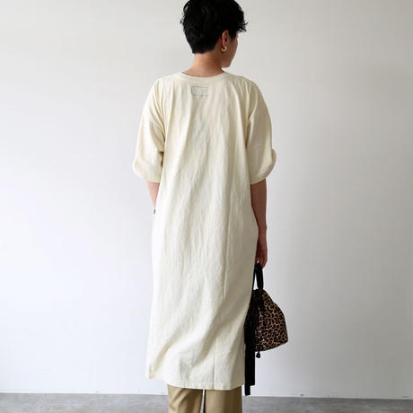 5e902dd72a9a425db41a416a
