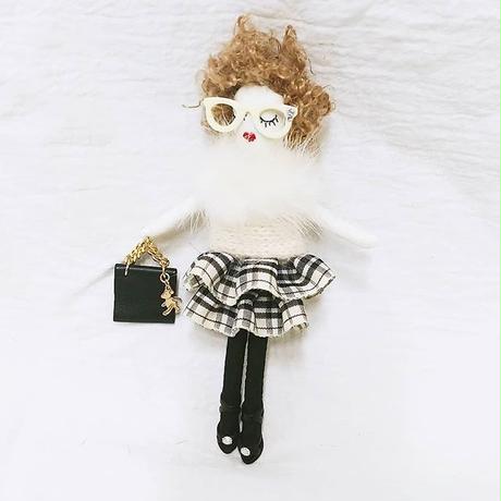 5bcee9e950bbc34bec0002fe