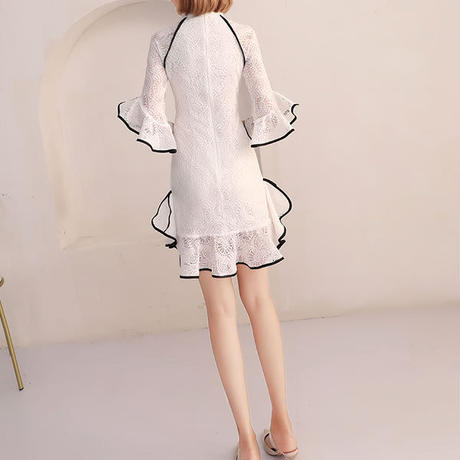 5ce10830cf18127dae9d7e3e