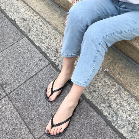 5cce8ea0adb2a135ba09f7fa