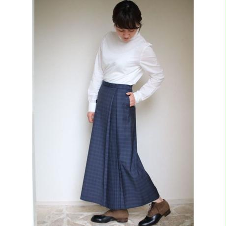 5bfa224ec49cf326760004a5