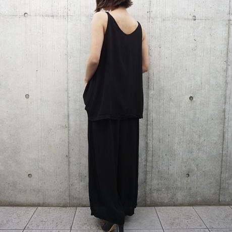 5b03d5345496ff1b7f000c74