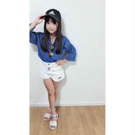 5b7a77f65496ff2c9700052a