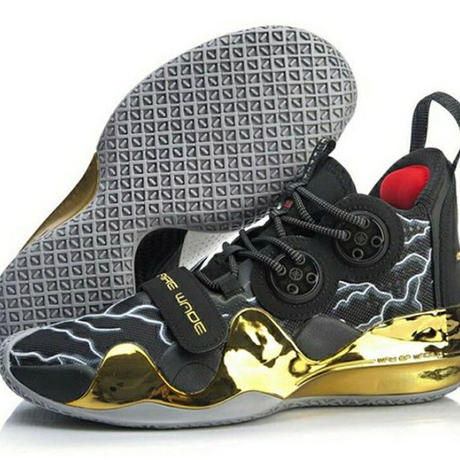 デアンジェロラッセル Stores