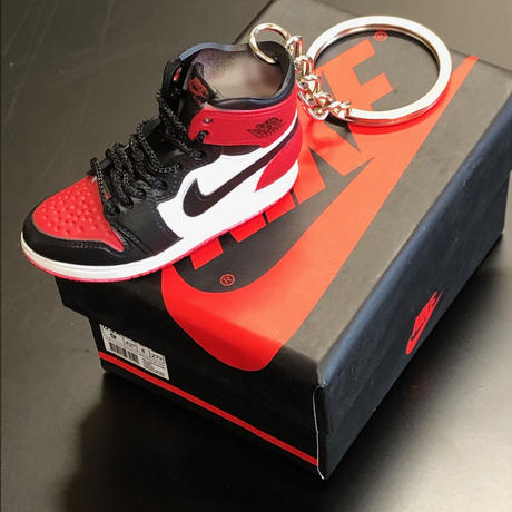 ジョーダン１ Stores