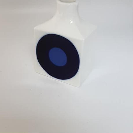 5c37c1e2c3976c11eae39682