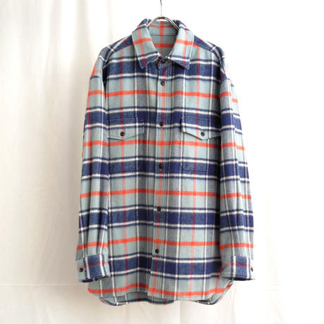5bbc7bd15496ff283700069b