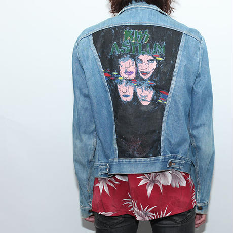 Vintage Kiss Custom Denim Jacket | Strato Vintage Kiss Custom Denim Jacket | Strato