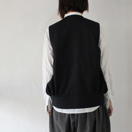5dcfc164c6aeea3f10c79568
