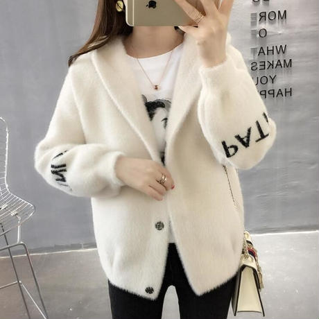 5c540b79aee1bb782d417f17